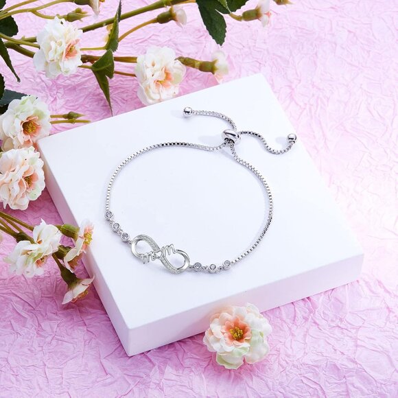 Heartfelt Infinity Bangle for Mom - Timeless Jewelry Gift for Any Occasion - Picture 5 of 7